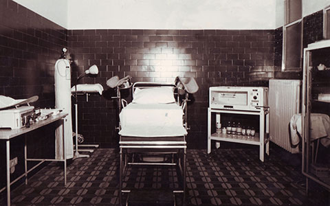Foto storica del reparto di ostetricia della Salus.